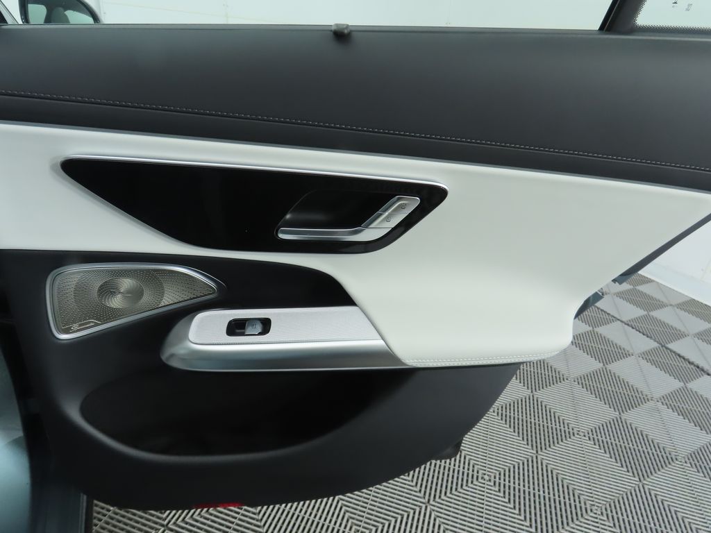 2026 Mercedes Benz E 350 photo 26