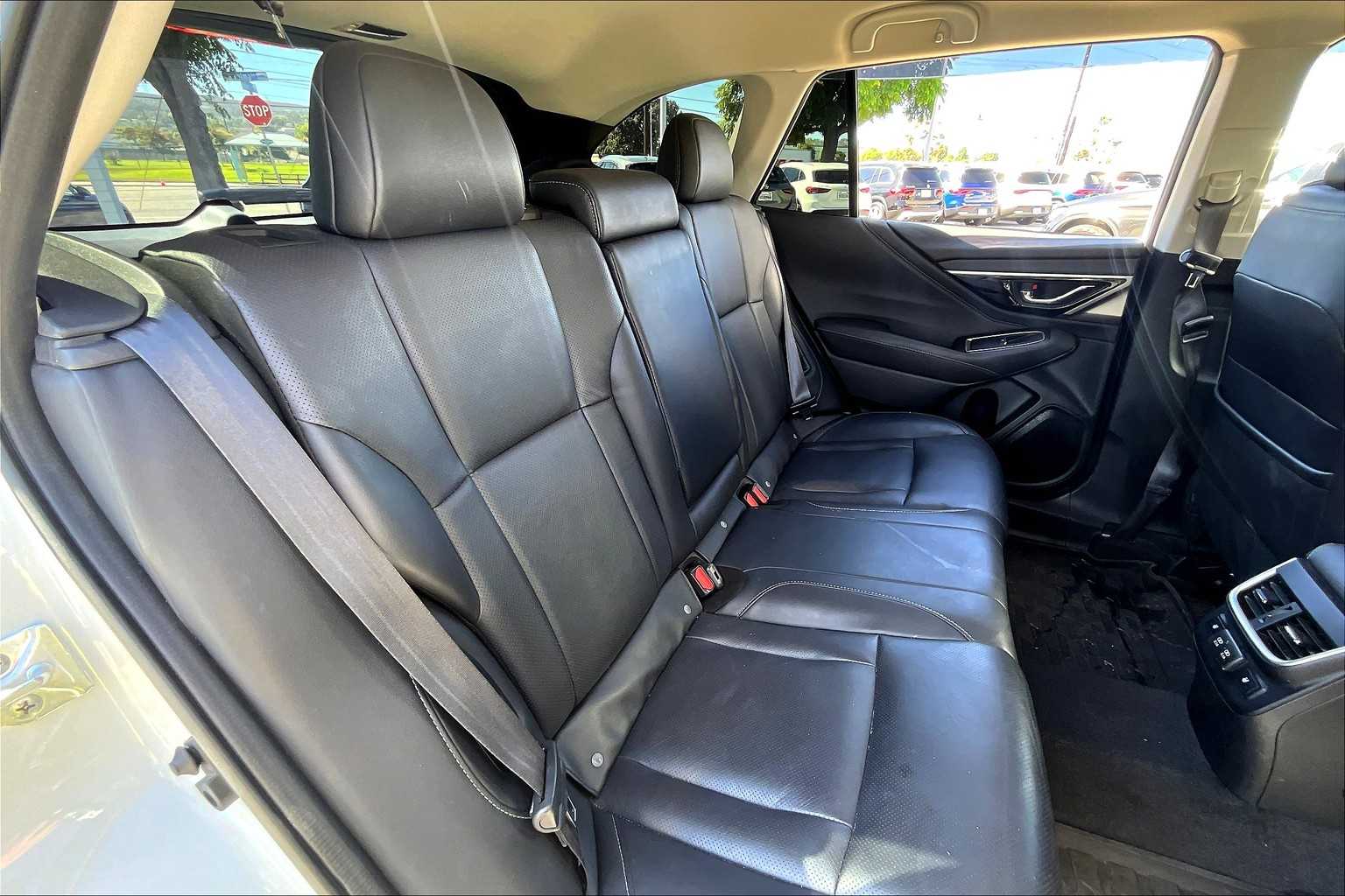 2021 Subaru Outback Limited photo 19