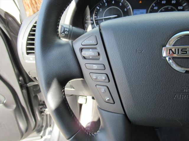 2019 Nissan Armada SV photo 17