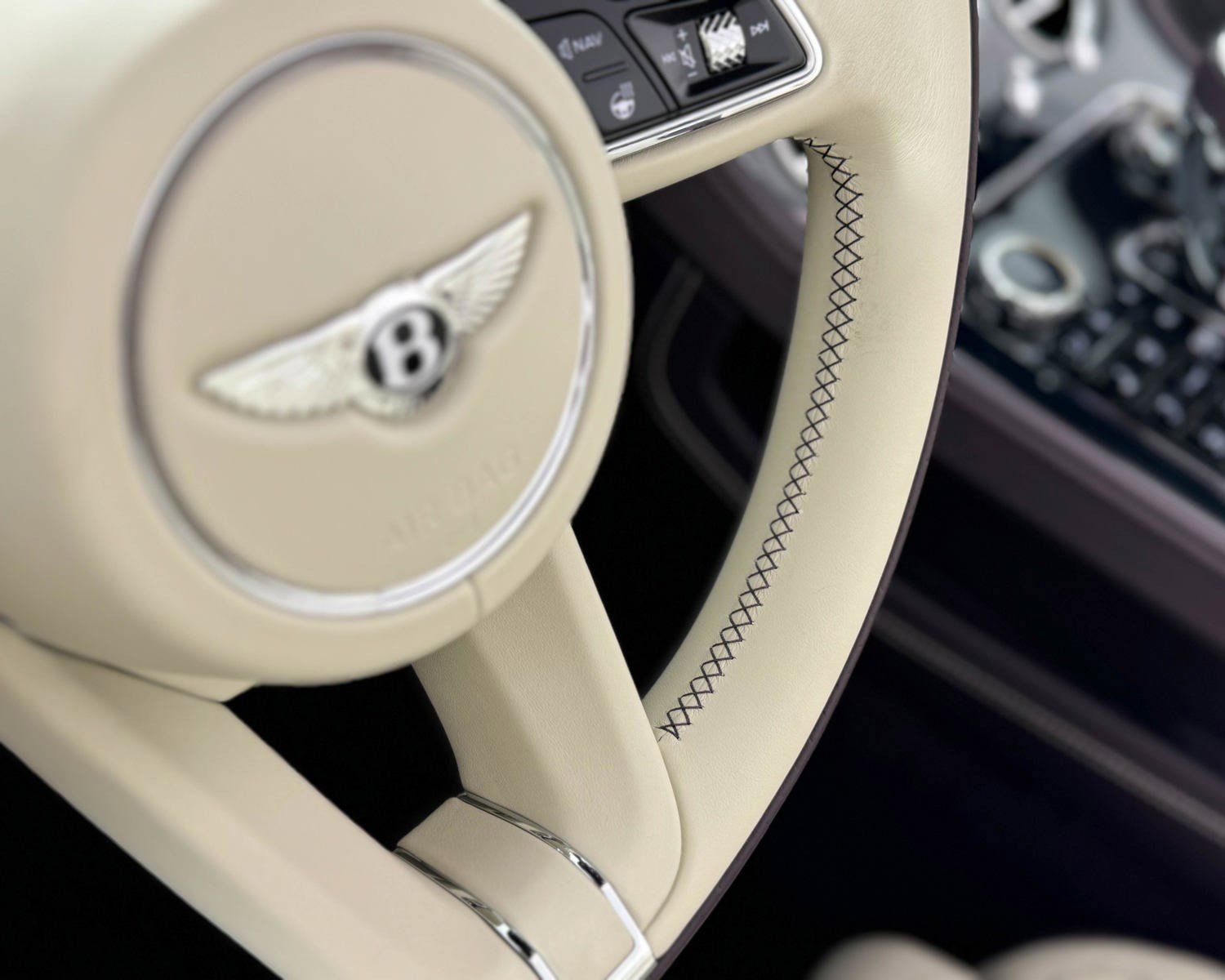 2024 Bentley Continental photo 20