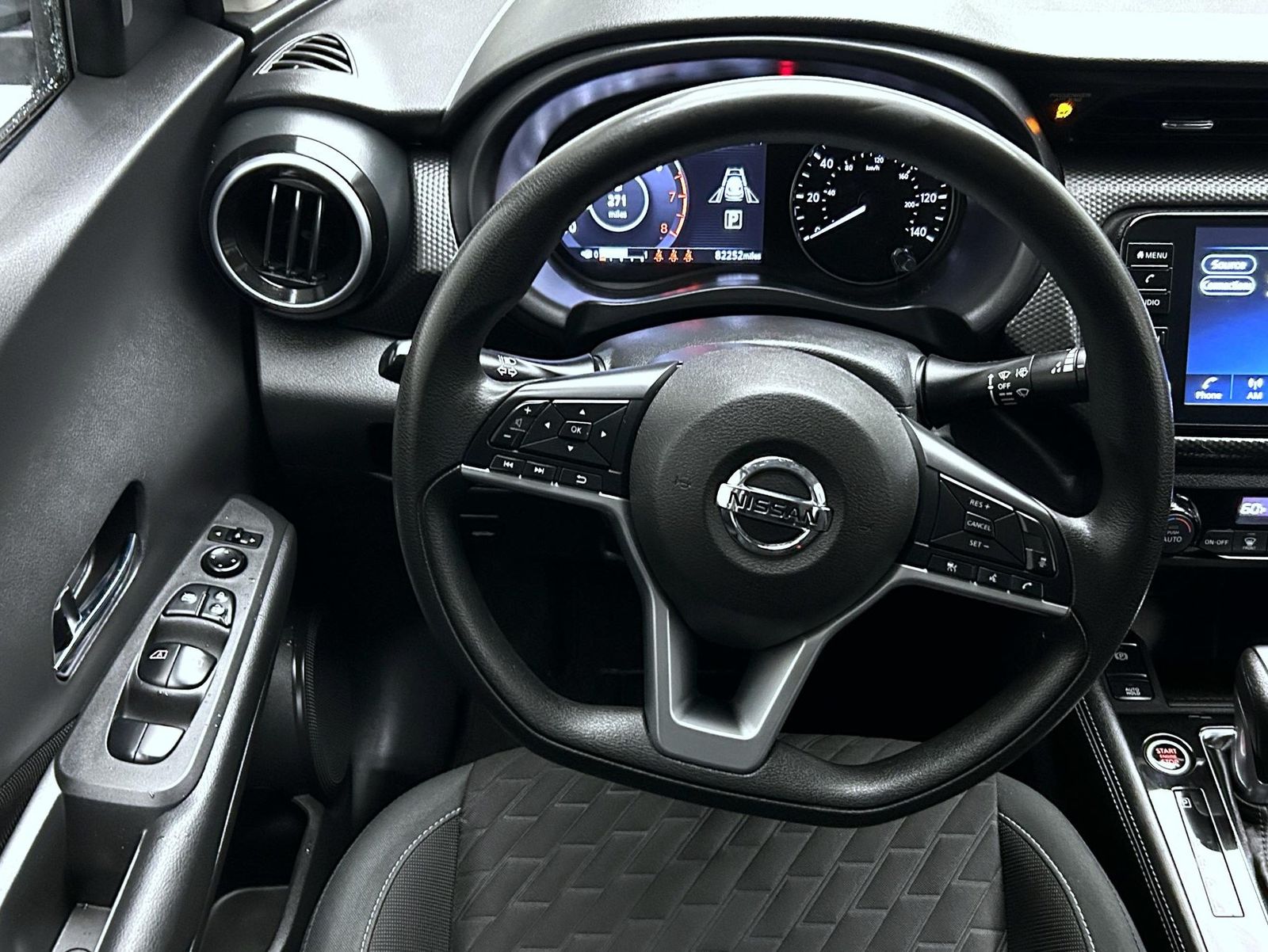 2021 Nissan Kicks SV photo 12