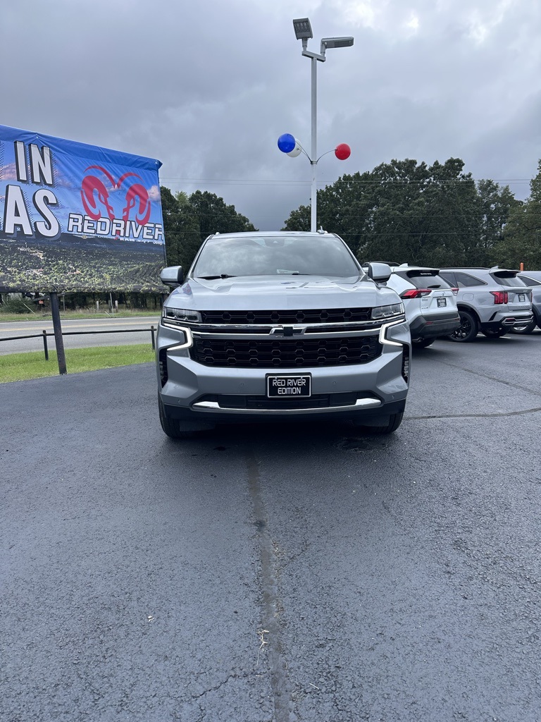 2023 Chevrolet Tahoe LS photo 4