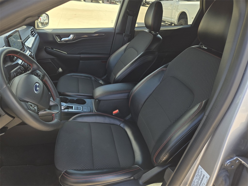 2024 Ford Escape ST-Line photo 23