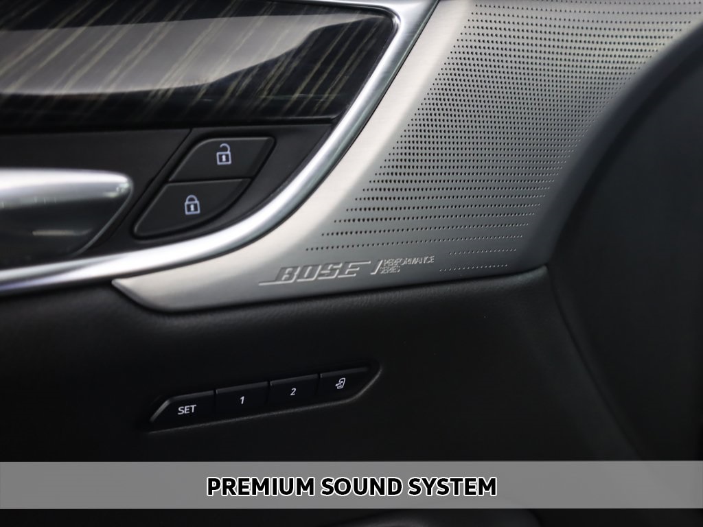 2022 Cadillac XT6 Premium Luxury photo 3