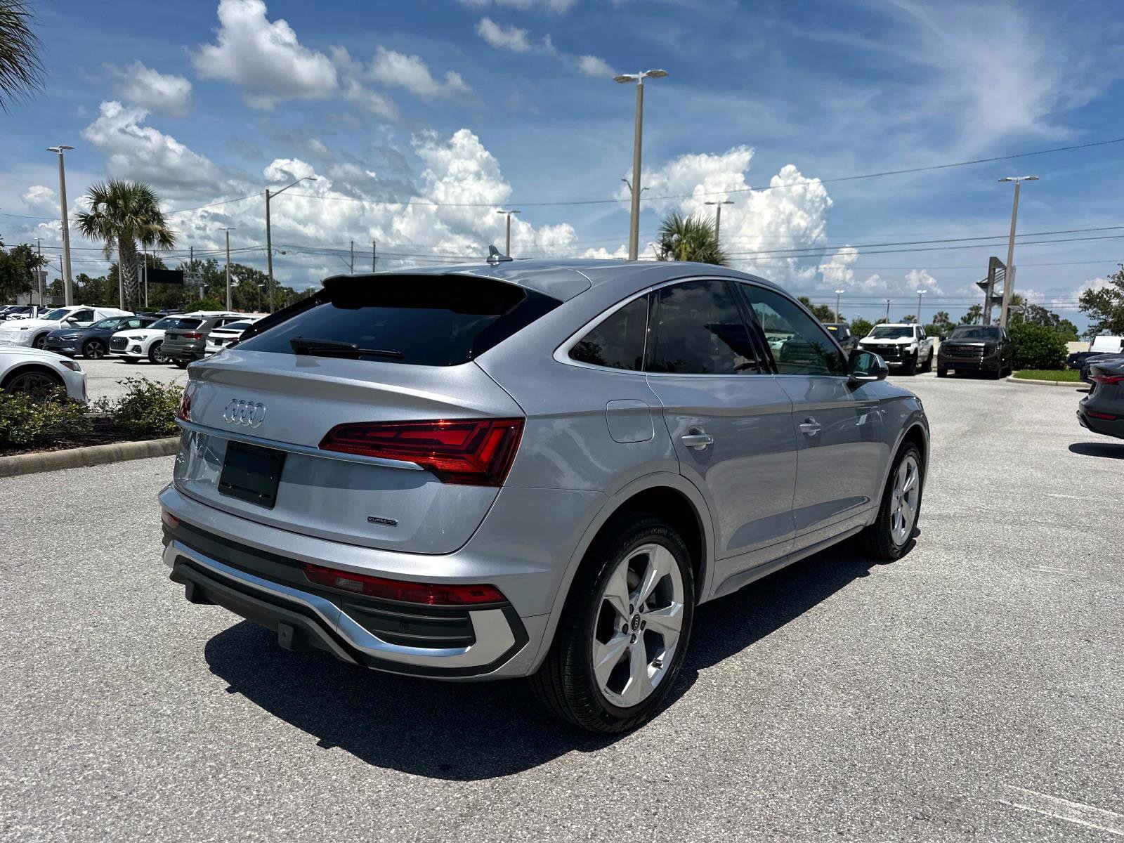 2025 Audi Q5 Sportback S line Premium photo 4