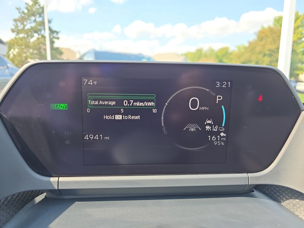 2024 Toyota bZ4X XLE photo 17