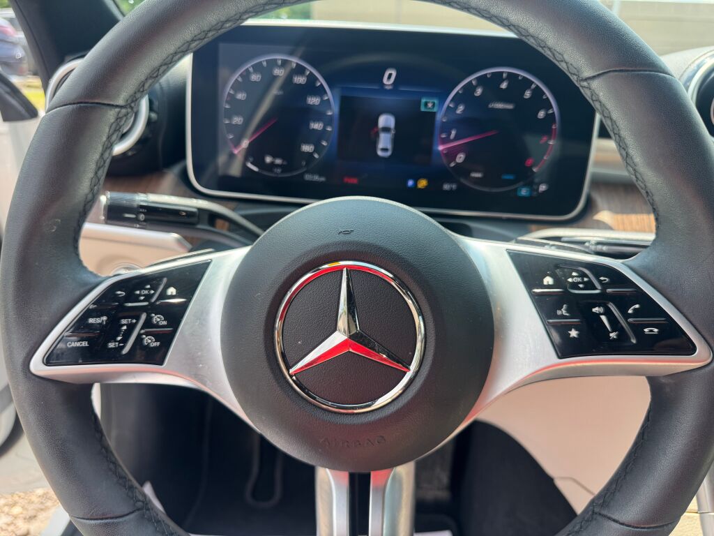 2023 Mercedes Benz C 300 4MATIC photo 11