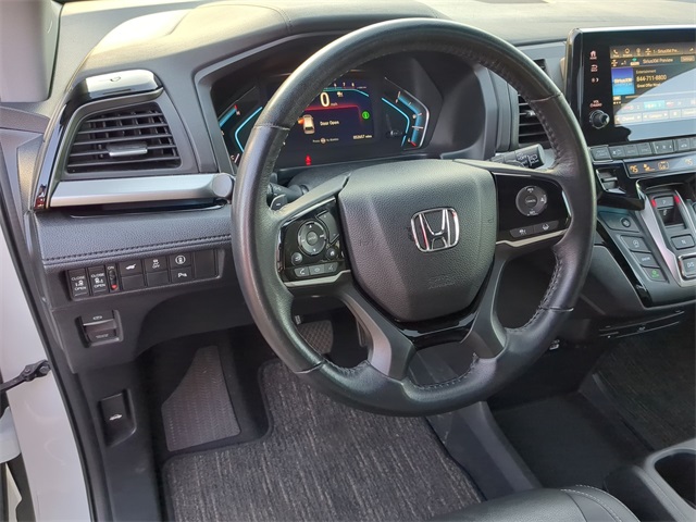 2021 Honda Odyssey Touring photo 13