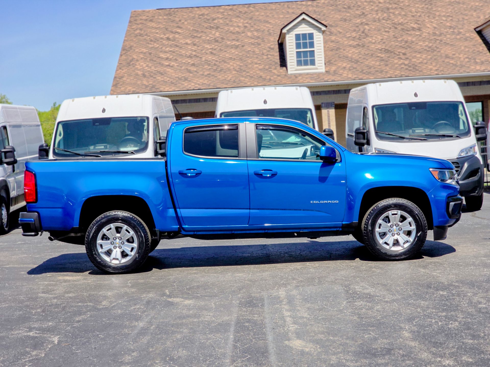 2022 Chevrolet Colorado LT photo 12
