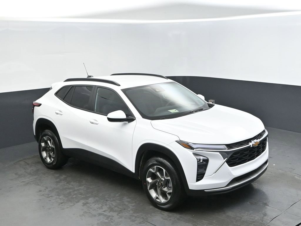 2026 Chevrolet Trax LT's photo