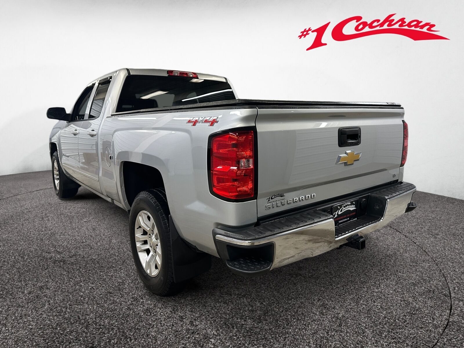 2018 Chevrolet Silverado 1500 LT photo 3