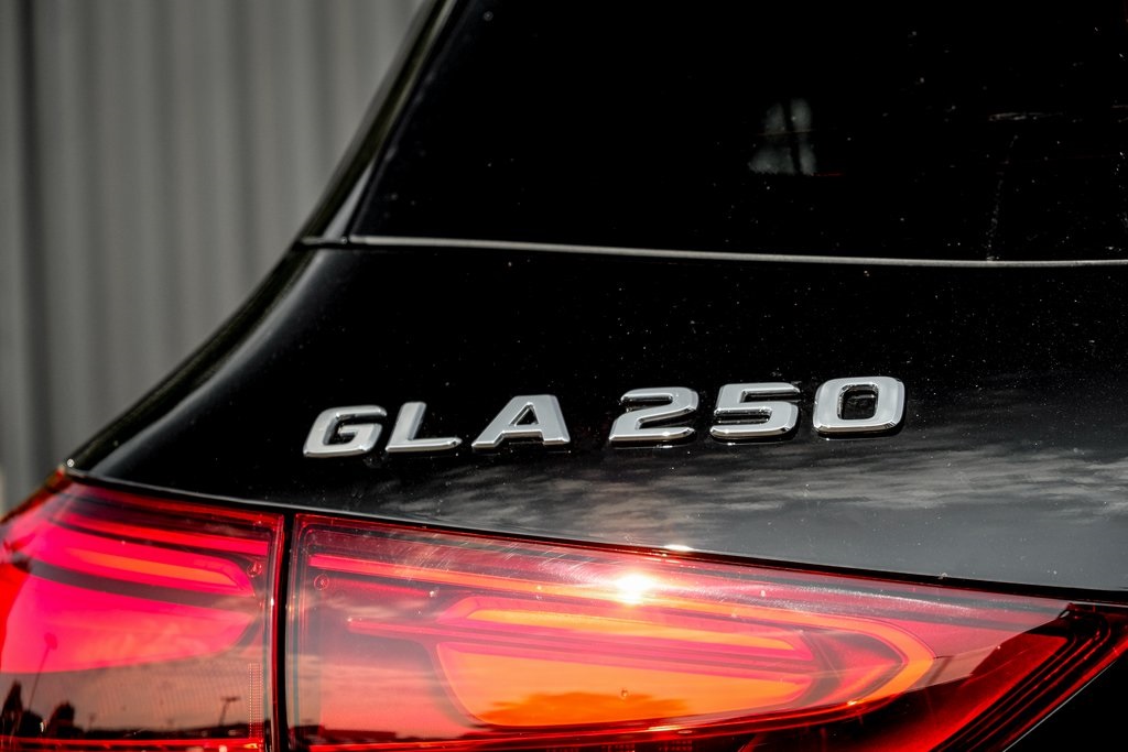 2026 Mercedes Benz GLA 250 4MATIC photo 9