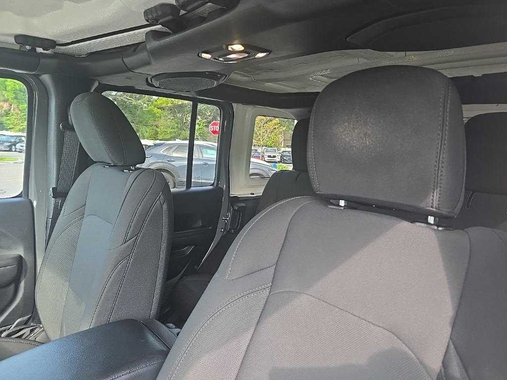 2021 Jeep Wrangler Unlimited Willys photo 22