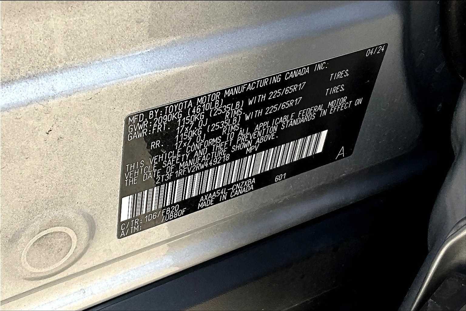 2024 Toyota RAV4 LE photo 33