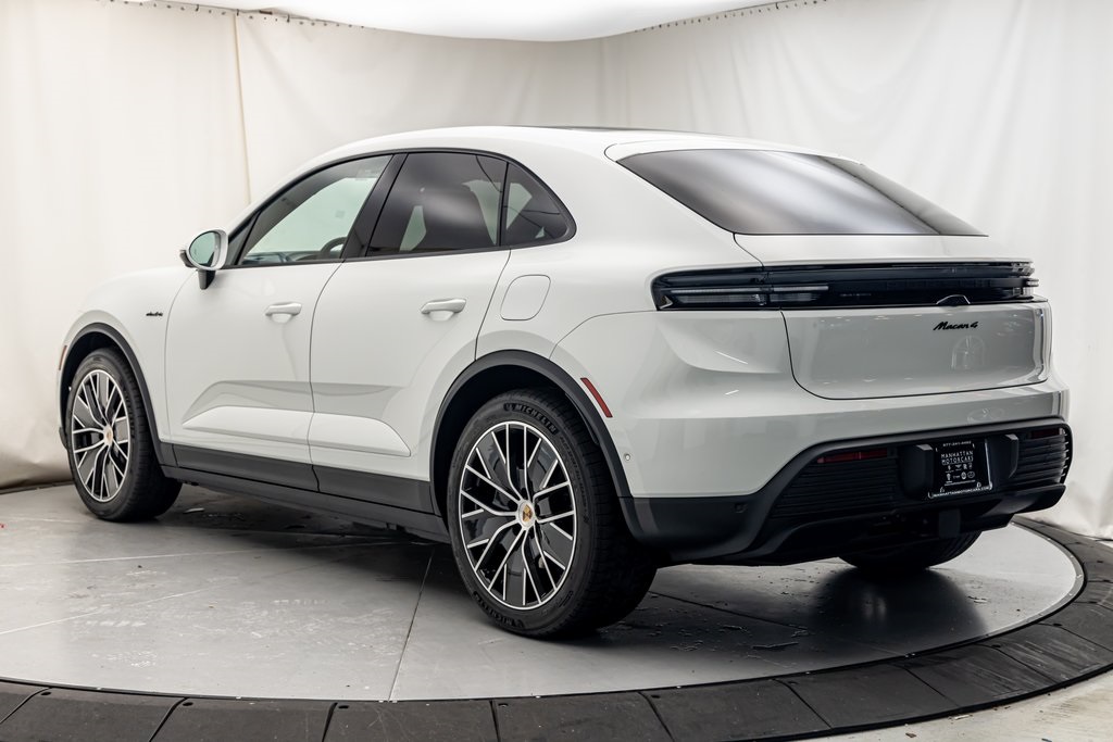 2024 Porsche Macan Electric 4 photo 3