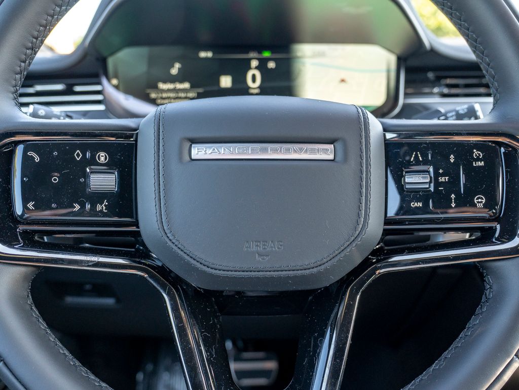 2025 Land Rover Range Rover Sport SE photo 14