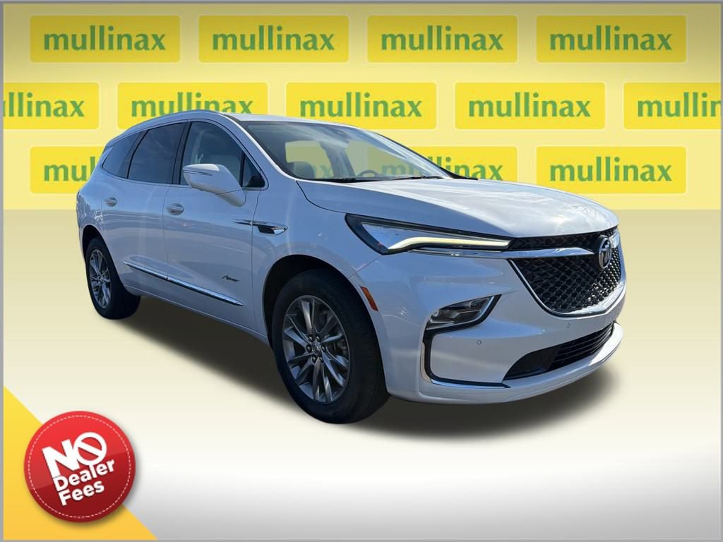 2024 Buick Enclave Avenir's photo