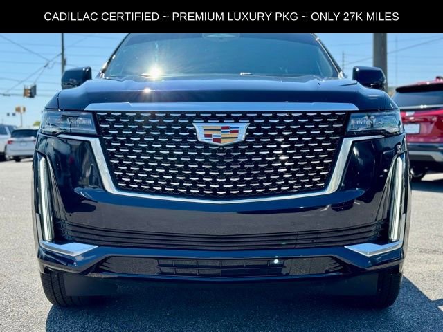 2022 Cadillac Escalade Premium Luxury photo 4
