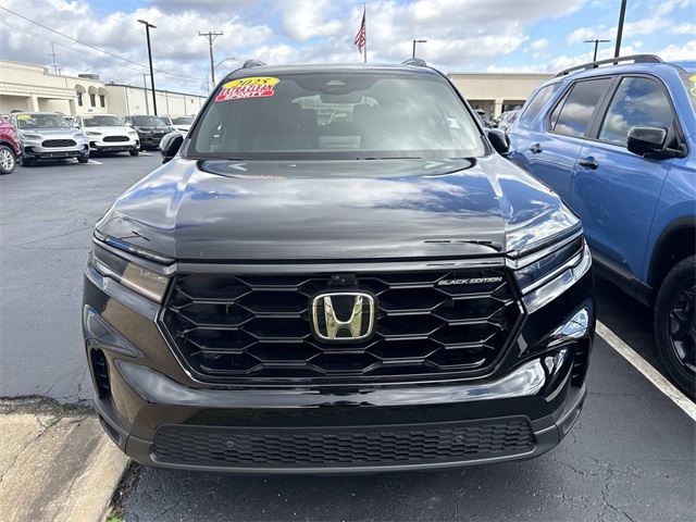 2025 Honda Pilot Black Edition photo 2