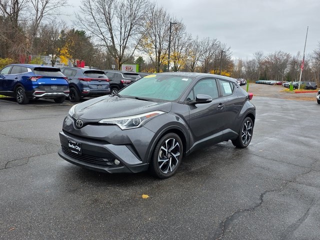 2018 Toyota C-HR XLE Premium photo 3
