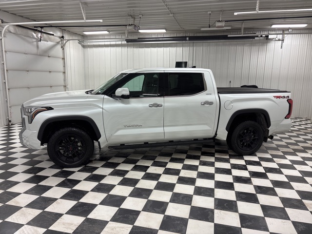 2022 Toyota Tundra Limited's photo