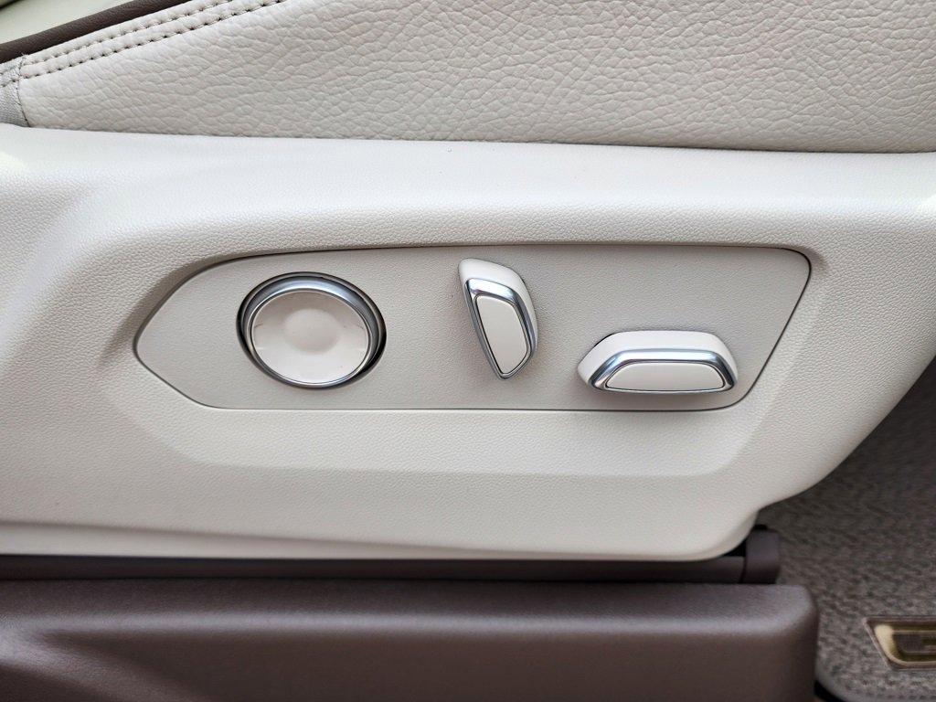 2026 Gmc Yukon Denali photo 42