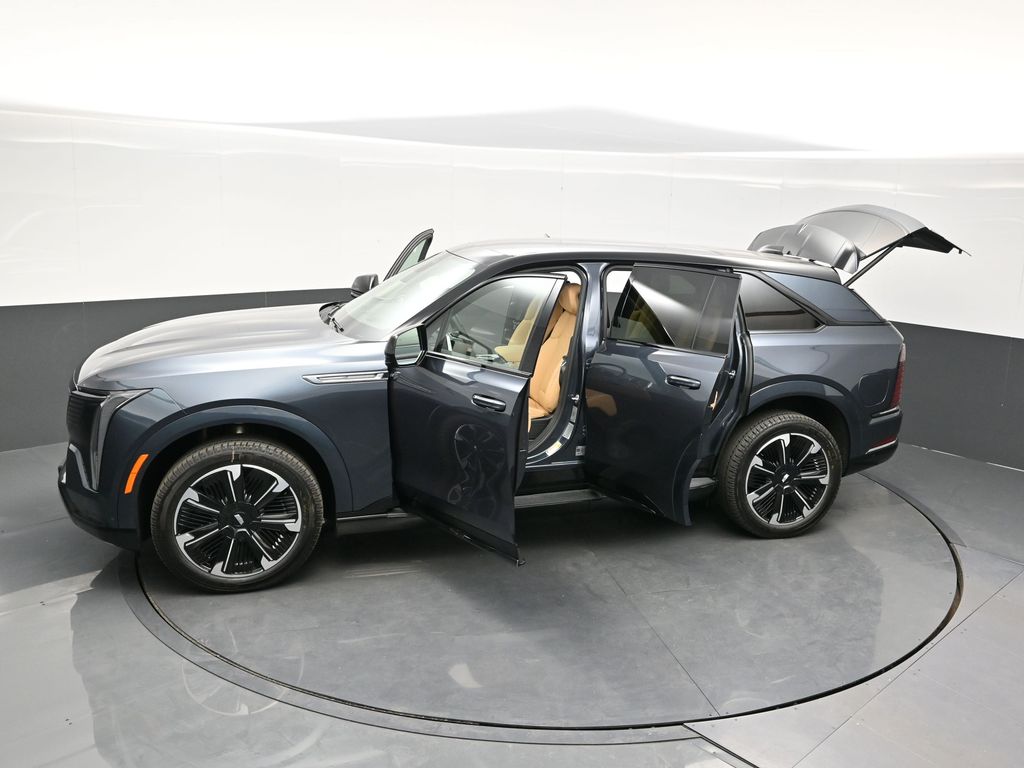 2025 Cadillac Escalade IQ Sport photo 35