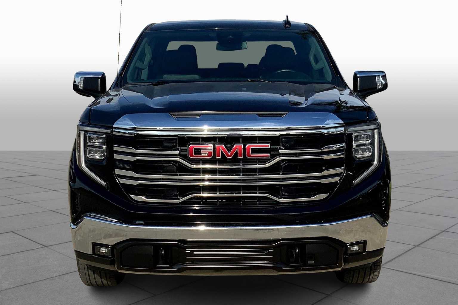 2024 Gmc Sierra 1500 SLT photo 3