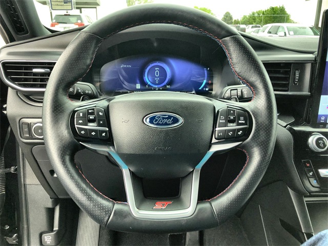 2024 Ford Explorer ST photo 6