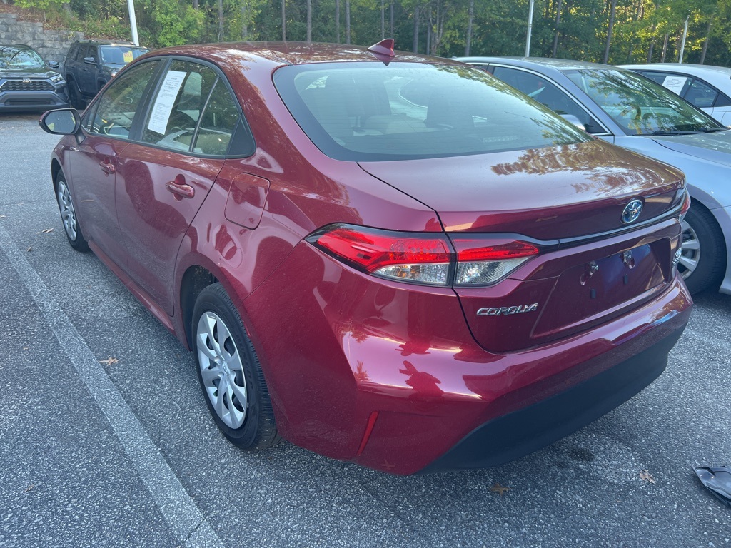 2024 Toyota Corolla Hybrid LE photo 2