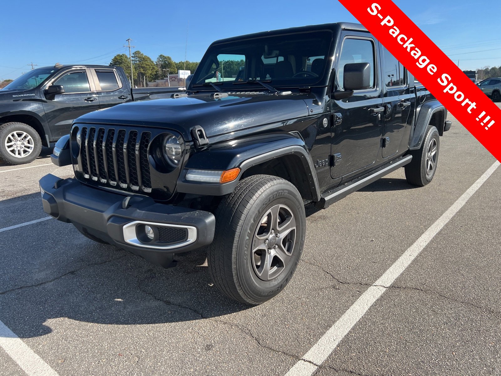 2022 Jeep Gladiator Sport S's photo