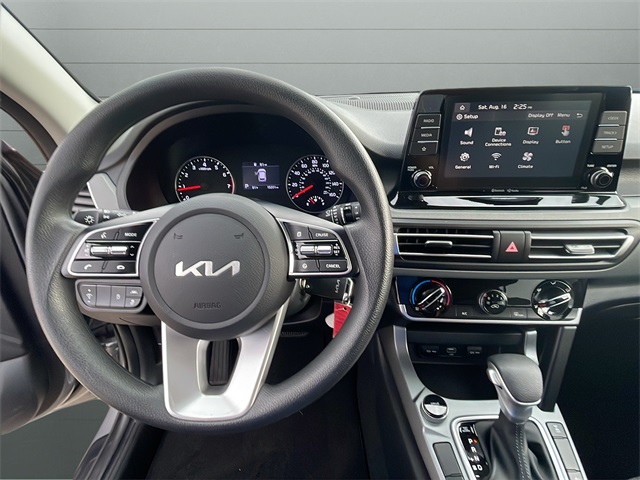 2023 Kia Seltos LX photo 16