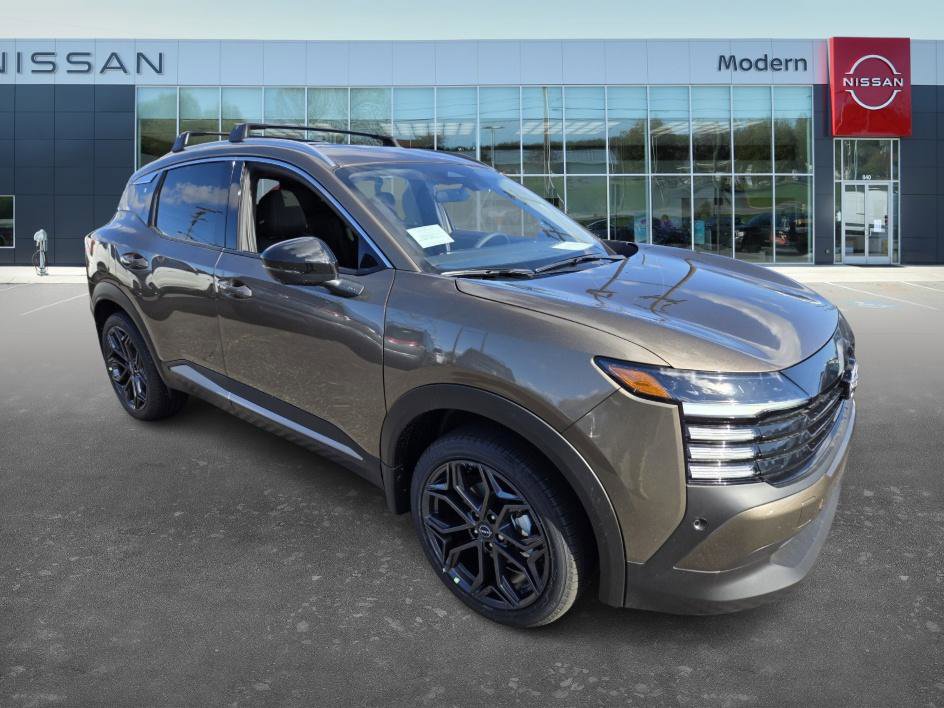 2026 Nissan Kicks SR photo 3