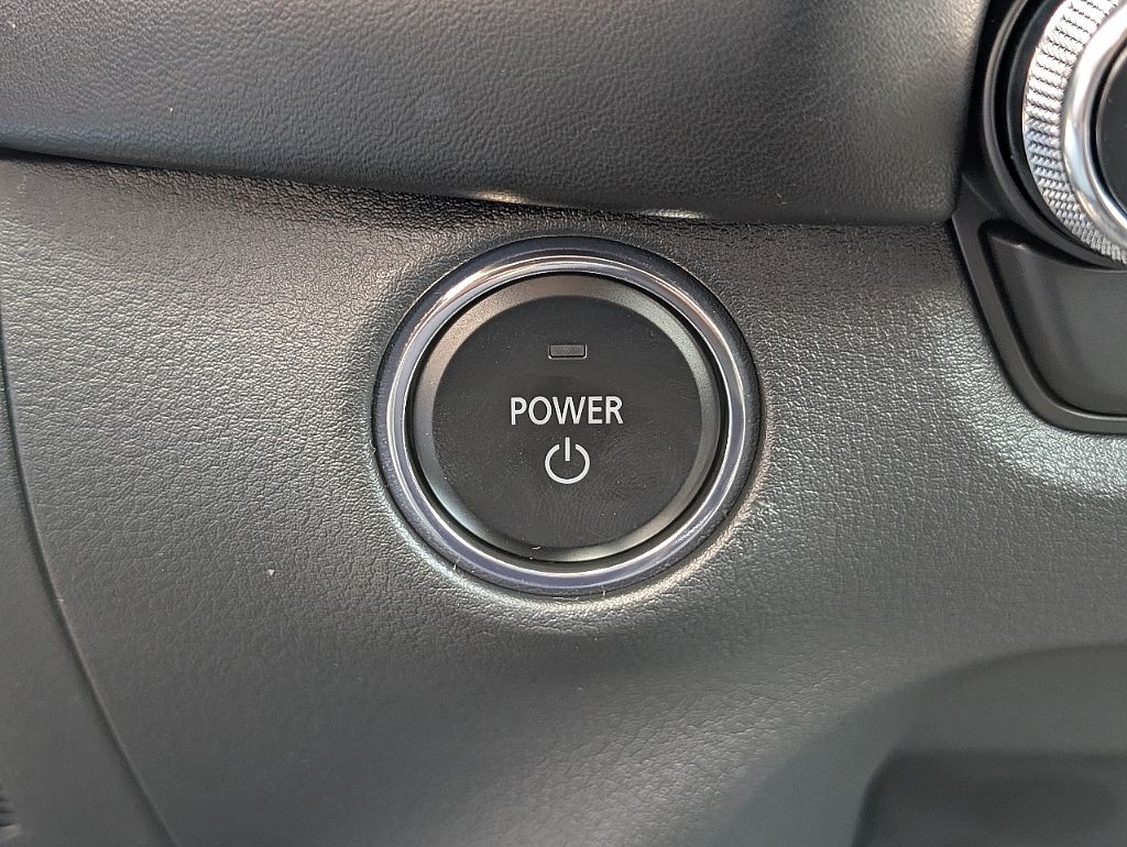 2025 Mazda CX-50 Premium Plus photo 25