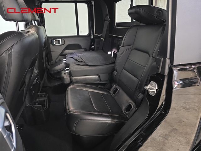 2021 Jeep Gladiator Overland photo 23