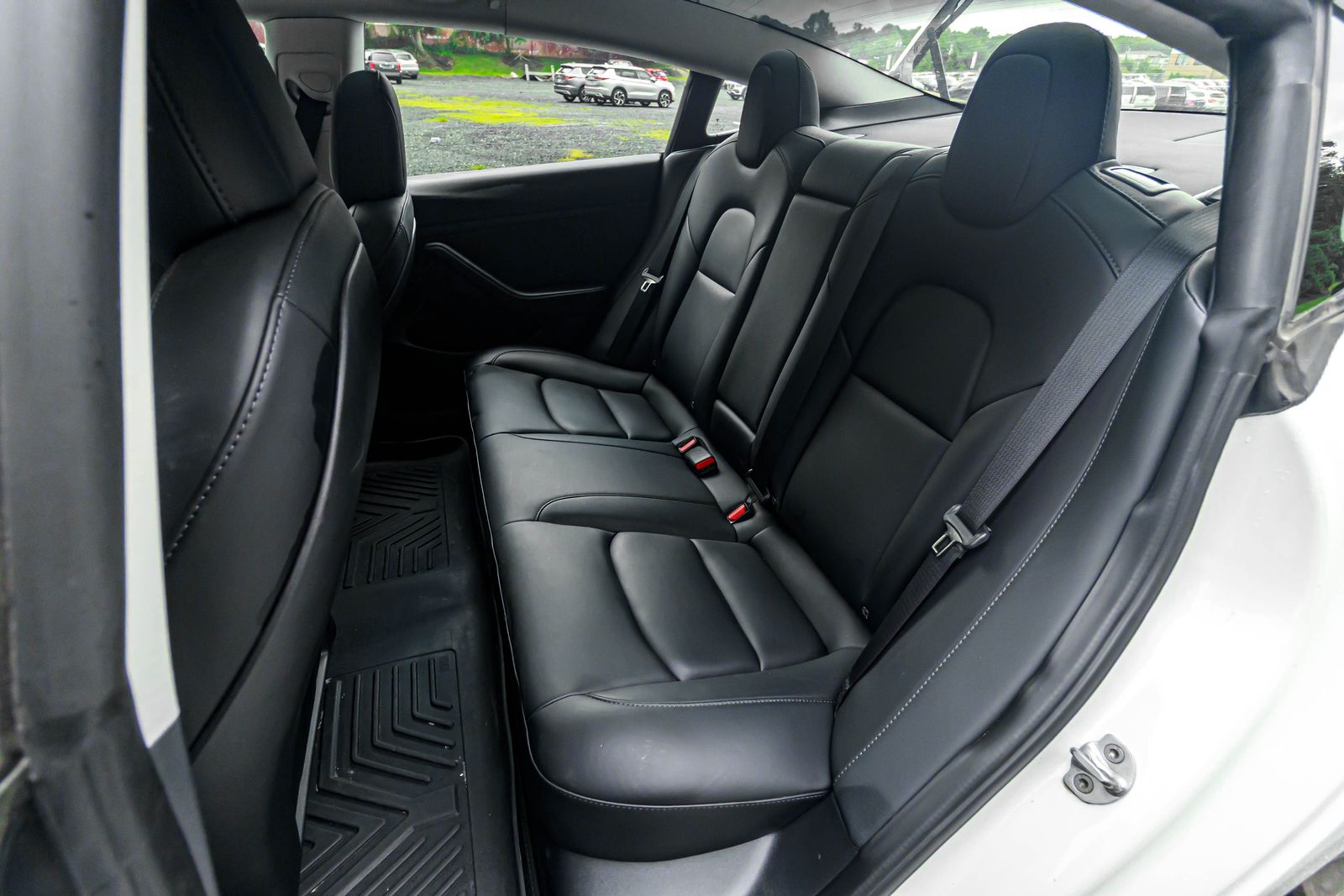2022 Tesla Model 3 Long Range photo 14