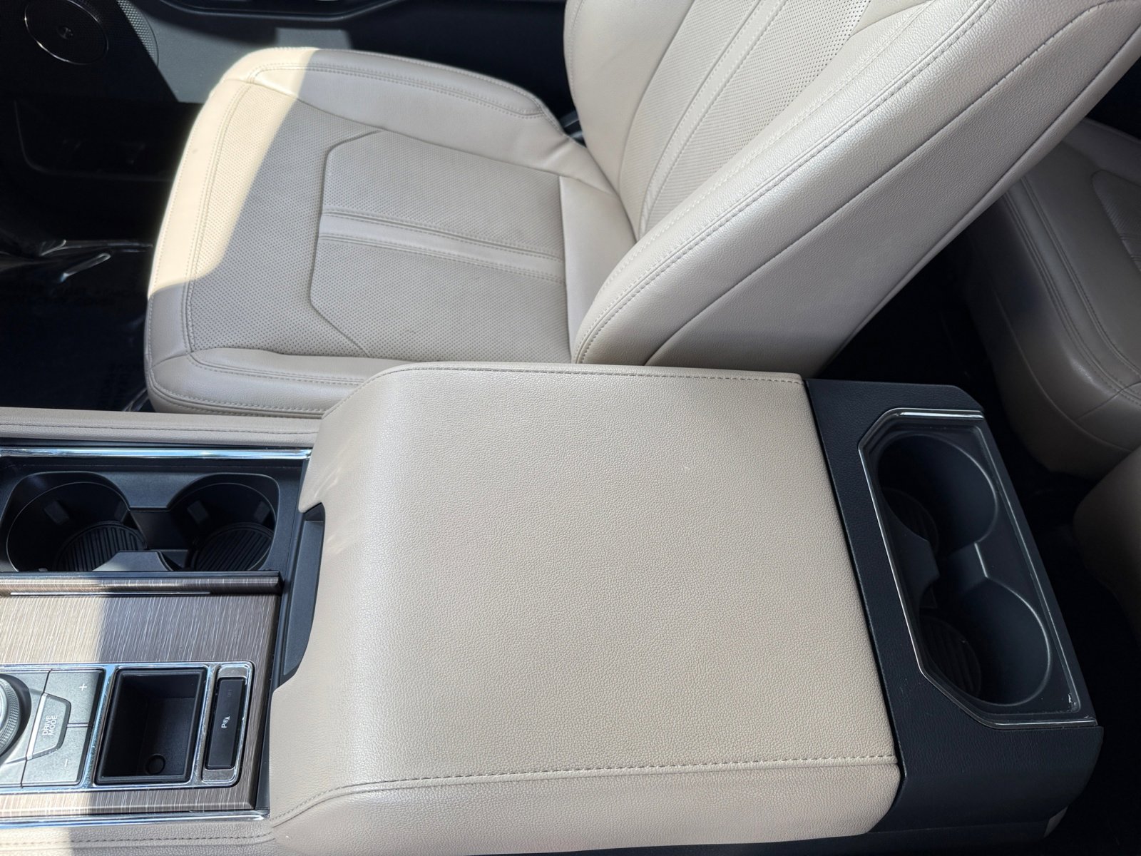 2022 Ford Expedition MAX Limited photo 14