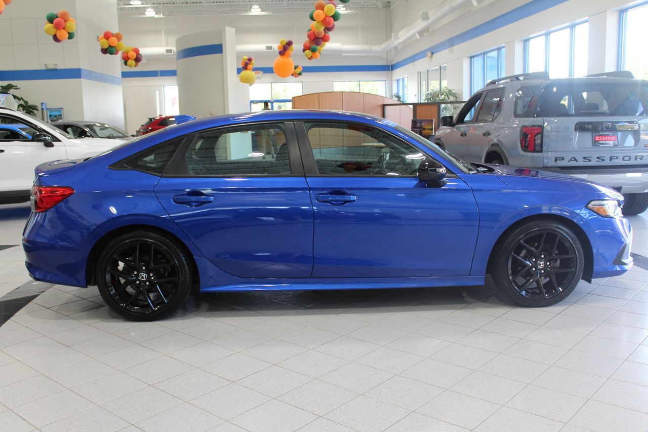 2023 Honda Civic Sport photo 4