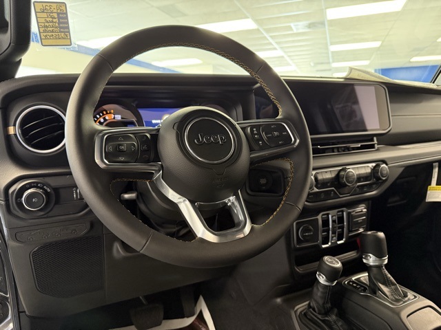 2024 Jeep Wrangler Sahara photo 16