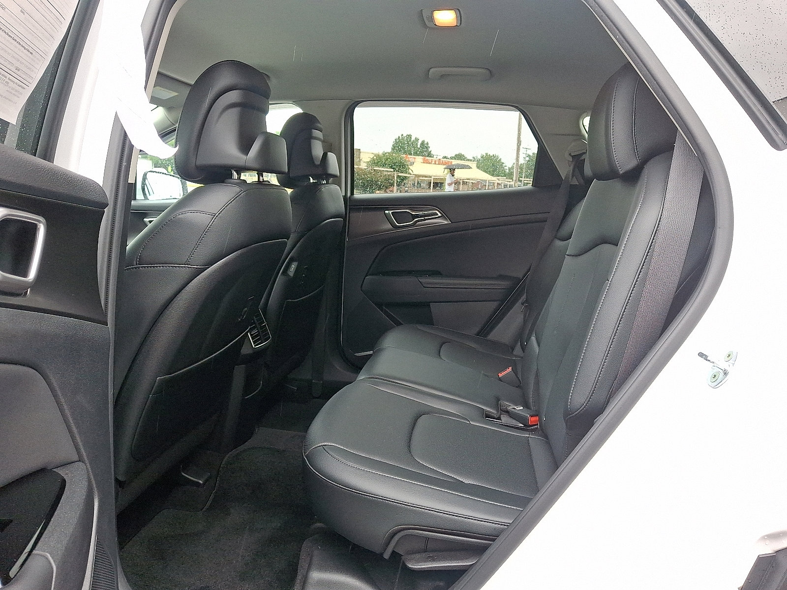 2023 Kia Sportage EX photo 9