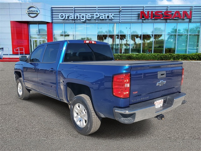 2018 Chevrolet Silverado 1500 LT photo 3