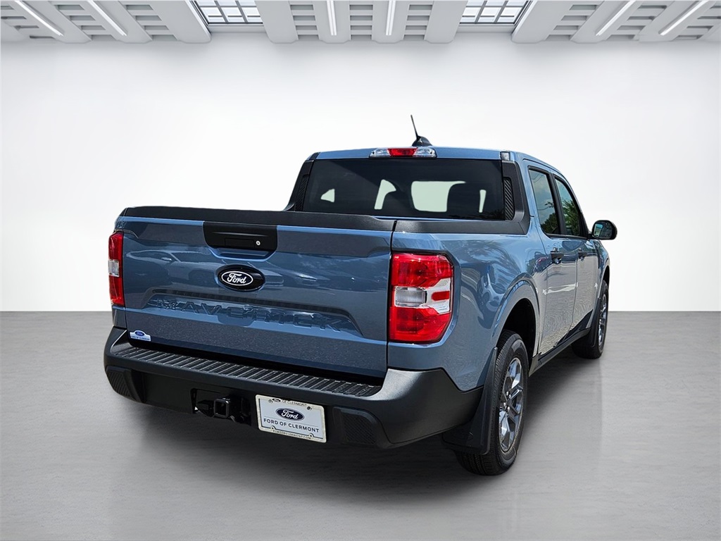 2025 Ford Maverick XLT photo 2