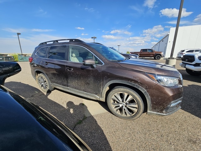 2020 Subaru Ascent Limited photo 3