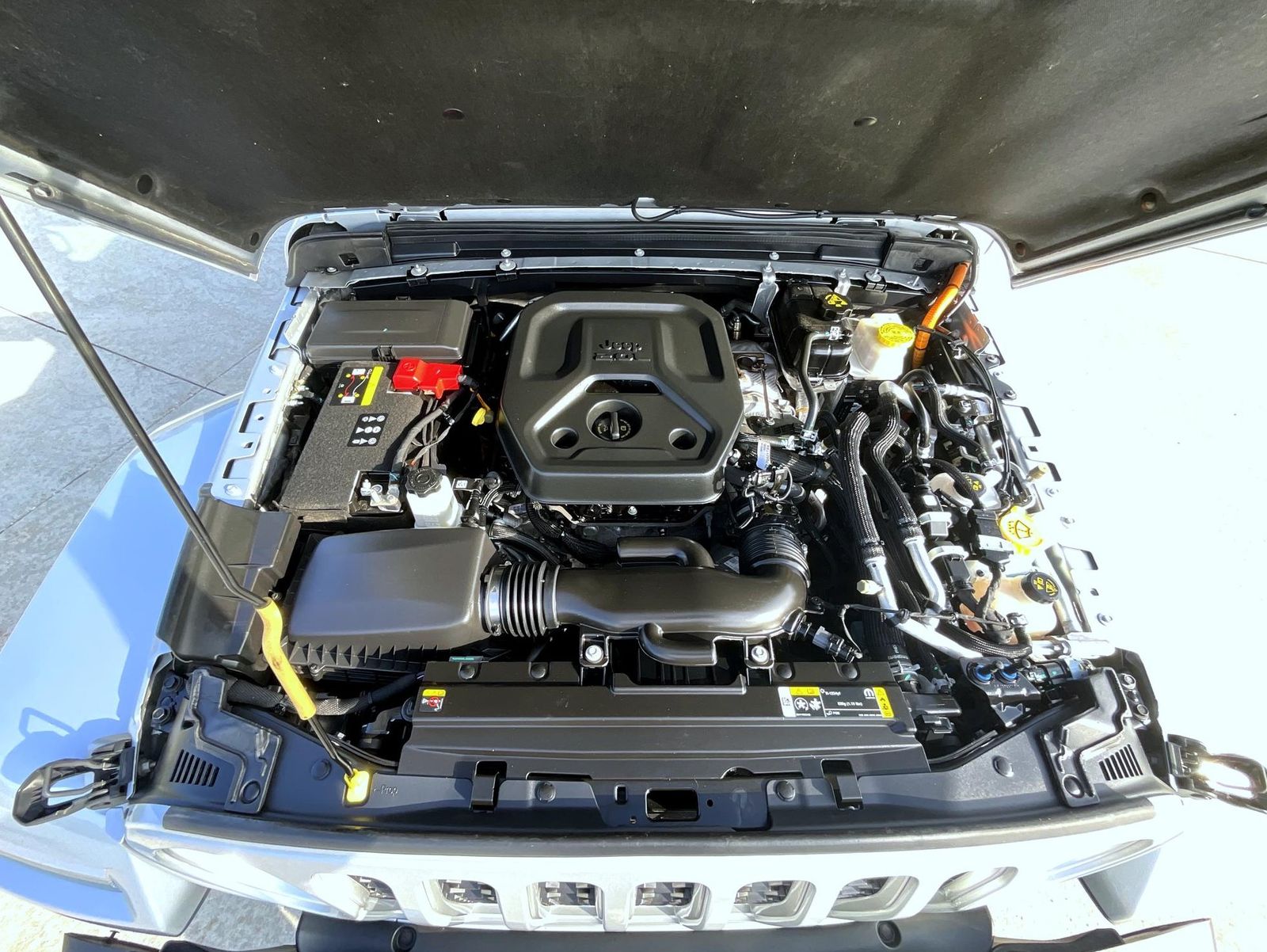 2023 Jeep Wrangler Sahara 4xe photo 23