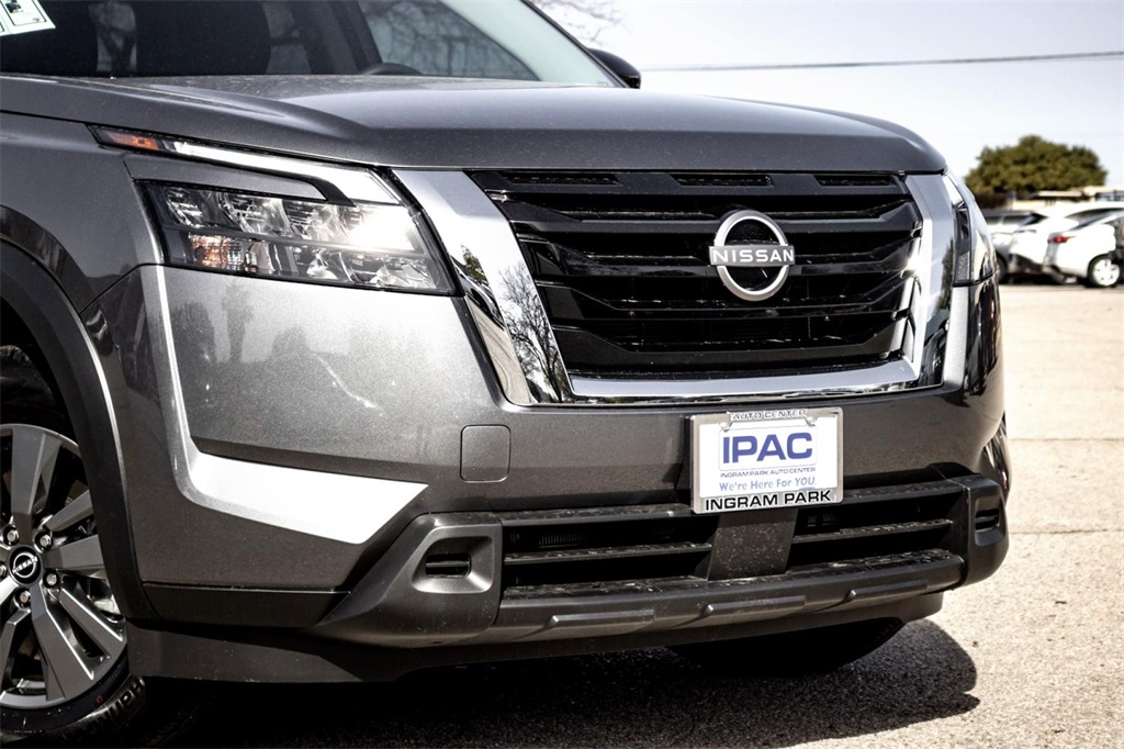 2025 Nissan Pathfinder S photo 3