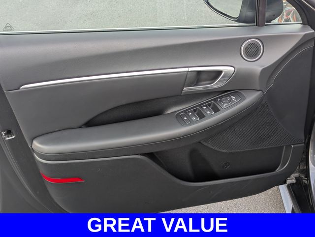 2022 Hyundai Sonata SEL photo 9