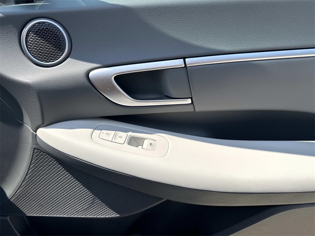 2024 Hyundai Sonata SEL Convenience photo 13