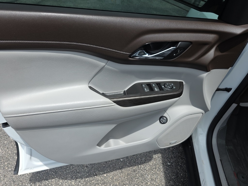 Used 2019 Summit White GMC SLT-1 image 21