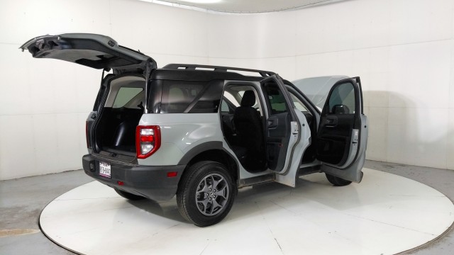 Used 2022 Cactus Grey Ford Badlands image 11