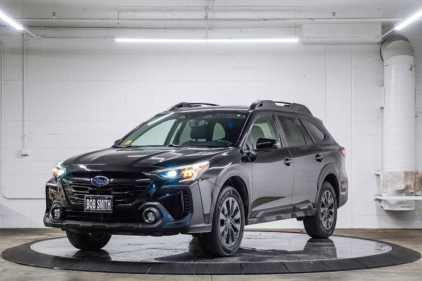 2023 Subaru Outback Onyx Edition XT photo 2